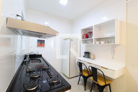 Cozinha de casa de condomínio à venda com 2 quartos, 60m² em Jardim Leonor Mendes de Barros, São Paulo