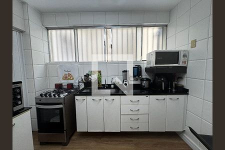 Cozinha de apartamento à venda com 2 quartos, 100m² em Serra, Belo Horizonte