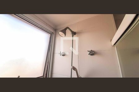 Banheiro de apartamento à venda com 2 quartos, 50m² em Jardim Roberto, Osasco