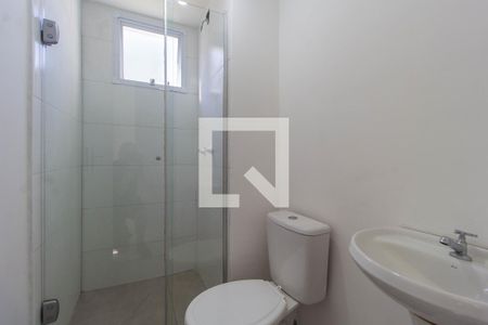 Banheiro de apartamento à venda com 2 quartos, 43m² em Centro, Canoas