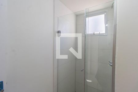 Banheiro de apartamento à venda com 2 quartos, 43m² em Centro, Canoas