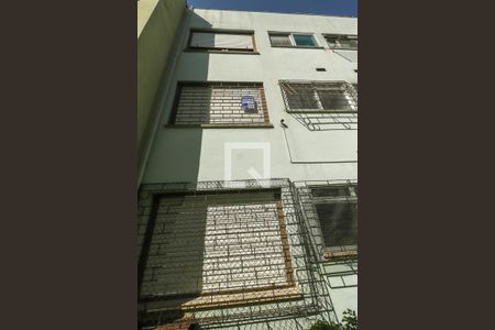 Fachada do bloco e placa de apartamento à venda com 1 quarto, 43m² em Protásio Alves, Porto Alegre