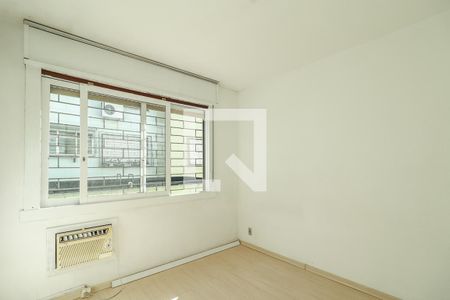 Quarto de apartamento à venda com 1 quarto, 43m² em Protásio Alves, Porto Alegre