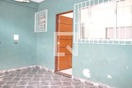 Entrada e Garagem de casa para alugar com 2 quartos, 50m² em Vila Isa, São Paulo