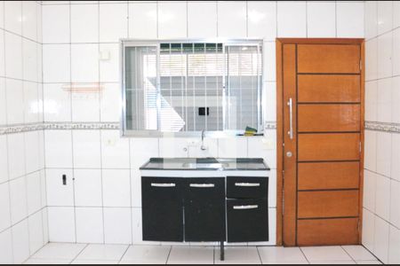 Cozinha de casa para alugar com 2 quartos, 50m² em Vila Isa, São Paulo