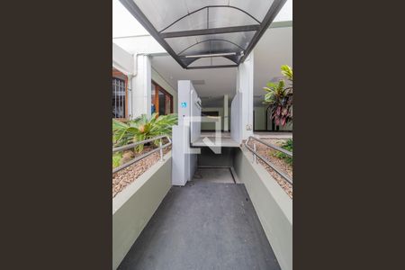Hall de entrada de apartamento à venda com 1 quarto, 50m² em Menino Deus, Porto Alegre