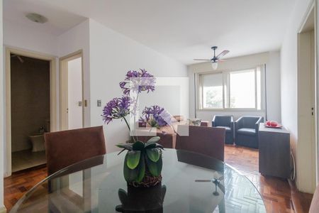 Sala de apartamento à venda com 1 quarto, 50m² em Menino Deus, Porto Alegre