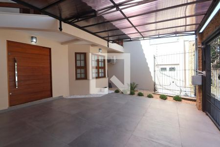 Área externa de casa à venda com 3 quartos, 246m² em Harmonia, Canoas