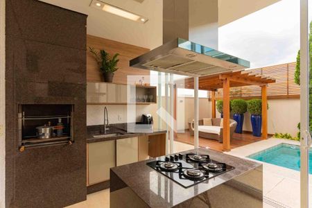 Foto 01 de casa de condomínio à venda com 3 quartos, 307m² em Swiss Park, Campinas