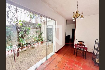 Casa para alugar com 6 quartos, 450m² em Santo Agostinho, Belo Horizonte