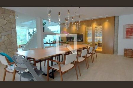 Casa à venda com 3 quartos, 419m² em Jardim dos Estados, São Paulo