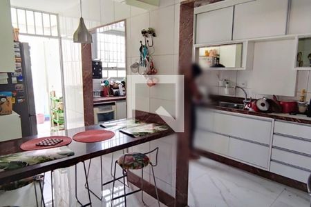 Casa à venda com 4 quartos, 290m² em São Bento, Belo Horizonte