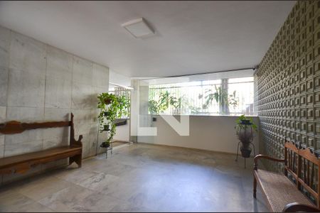 Hall de entrada de apartamento à venda com 4 quartos, 359m² em Funcionários, Belo Horizonte