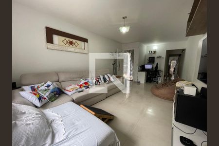 Sala de casa à venda com 5 quartos, 200m² em Vila Lageado, São Paulo