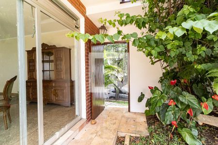 Entrada Secundária de casa para alugar com 4 quartos, 600m² em Cursino, São Paulo
