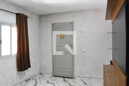 Sala de casa para alugar com 3 quartos, 70m² em Pinheirinho, Curitiba