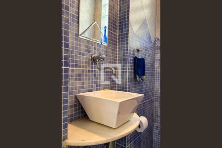 Lavabo de apartamento à venda com 3 quartos, 152m² em Leblon, Rio de Janeiro