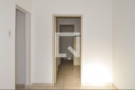 Quarto de Serviço de apartamento para alugar com 3 quartos, 107m² em Medianeira, Porto Alegre