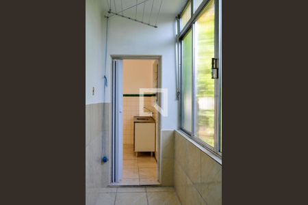 Área de Serviço de apartamento para alugar com 3 quartos, 107m² em Medianeira, Porto Alegre
