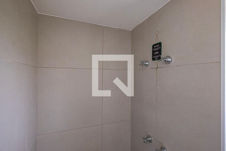 Banheiro de apartamento para alugar com 1 quarto, 32m² em Pinheiros, São Paulo