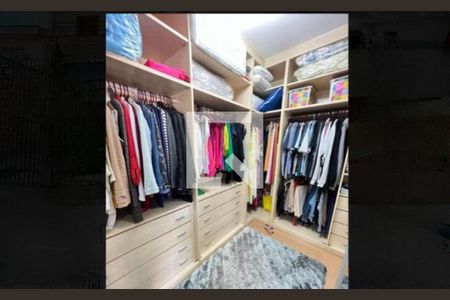 Casa à venda com 3 quartos, 345m² em Vila Carrão, São Paulo