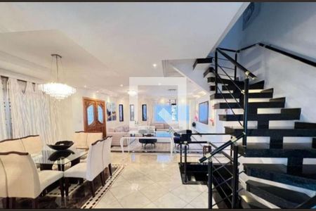 Casa à venda com 3 quartos, 345m² em Vila Carrão, São Paulo