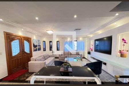 Casa à venda com 3 quartos, 345m² em Vila Carrão, São Paulo