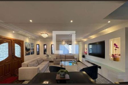 Casa à venda com 3 quartos, 345m² em Vila Carrão, São Paulo