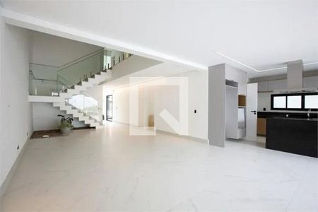 Casa à venda com 4 quartos, 320m² em Alto de Pinheiros, São Paulo