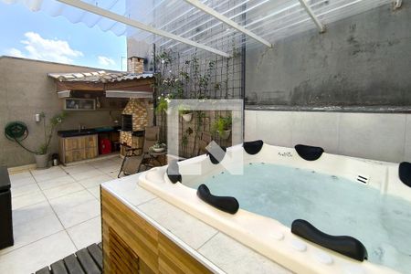 Quintal e Churrasqueira de casa à venda com 4 quartos, 170m² em Anhangabaú, Jundiaí