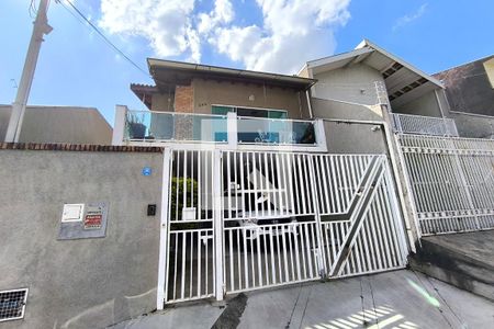 Fachada de casa à venda com 4 quartos, 170m² em Anhangabaú, Jundiaí