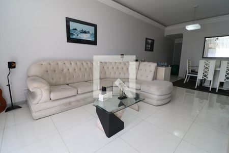 Sala de apartamento para alugar com 4 quartos, 184m² em Jardim Guanabara, Rio de Janeiro