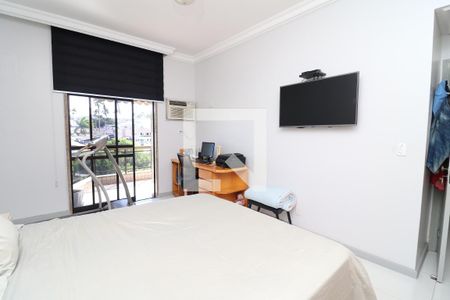 Suíte de apartamento para alugar com 4 quartos, 184m² em Jardim Guanabara, Rio de Janeiro