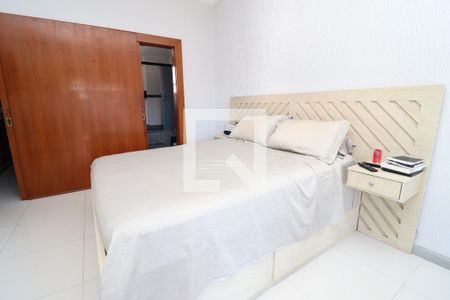 Suíte de apartamento para alugar com 4 quartos, 184m² em Jardim Guanabara, Rio de Janeiro