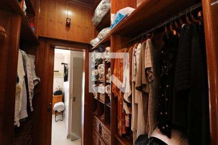Closet da suíte de apartamento para alugar com 4 quartos, 184m² em Jardim Guanabara, Rio de Janeiro