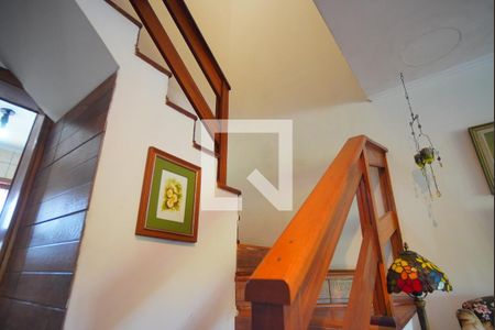 Escada - Segundo Andar de casa à venda com 3 quartos, 120m² em Parque Santa Fé, Porto Alegre