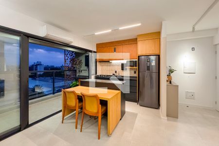 Sala/Cozinha de apartamento à venda com 1 quarto, 48m² em Vila Mariana, São Paulo