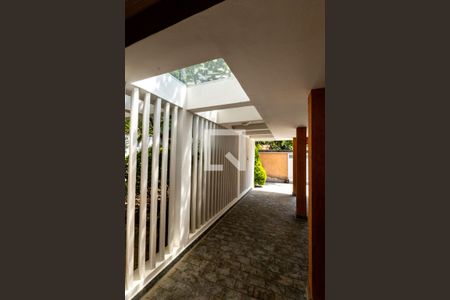 Garagem de casa para alugar com 3 quartos, 380m² em Campo Belo, São Paulo