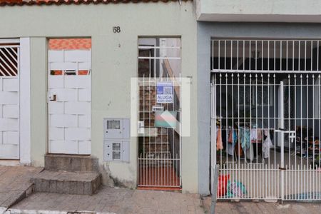 Fachada + plaquinha de casa de condomínio para alugar com 2 quartos, 65m² em Imirim, São Paulo