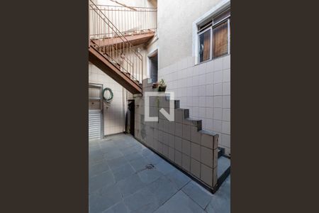 Quintal de casa à venda com 3 quartos, 190m² em Jardim Eliane, São Paulo