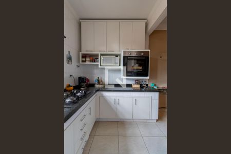 Cozinha de casa à venda com 3 quartos, 190m² em Jardim Eliane, São Paulo