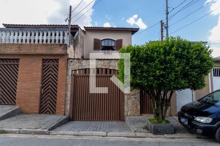 Fachada de casa à venda com 3 quartos, 190m² em Jardim Eliane, São Paulo