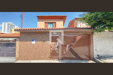 Fachada de casa à venda com 4 quartos, 210m² em Vila Santa Clara, São Paulo
