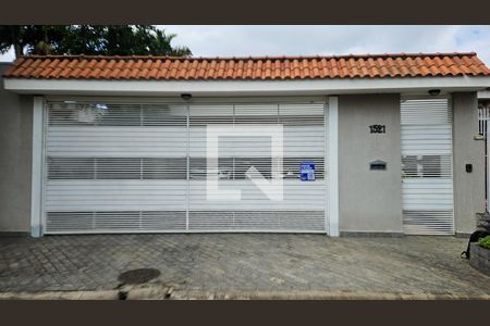Fachada de casa para alugar com 5 quartos, 980m² em Jardim Santa Helena, São Paulo