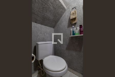 Banheiro Social de casa de condomínio à venda com 2 quartos, 70m² em Vila Ré, São Paulo
