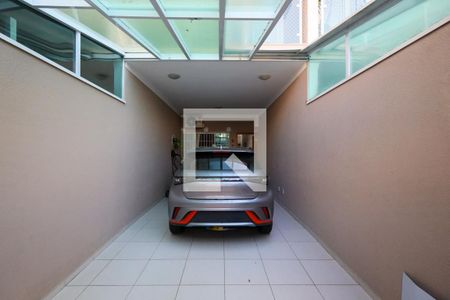 Garagem de casa à venda com 3 quartos, 187m² em Vila Inglesa, São Paulo