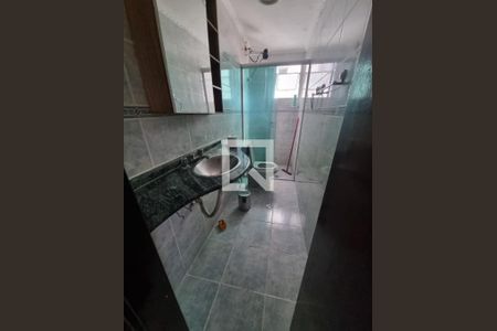 Banheiro de apartamento à venda com 2 quartos, 56m² em Centro, Guarulhos