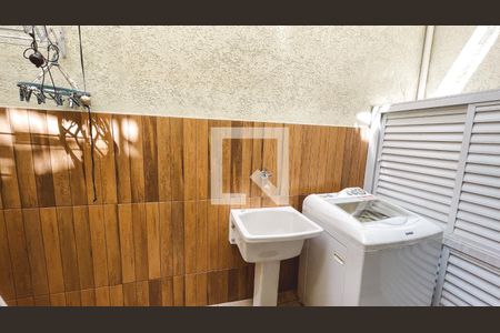 Área de Serviço de casa à venda com 3 quartos, 250m² em Conjunto Residencial Santa Terezinha, São Paulo