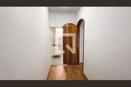 Closet da Suíte 1 de casa à venda com 3 quartos, 250m² em Conjunto Residencial Santa Terezinha, São Paulo