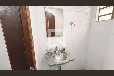 Lavabo de casa à venda com 3 quartos, 250m² em Conjunto Residencial Santa Terezinha, São Paulo